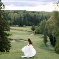 /content/images/pages/1810/zoomi_bride.jpg